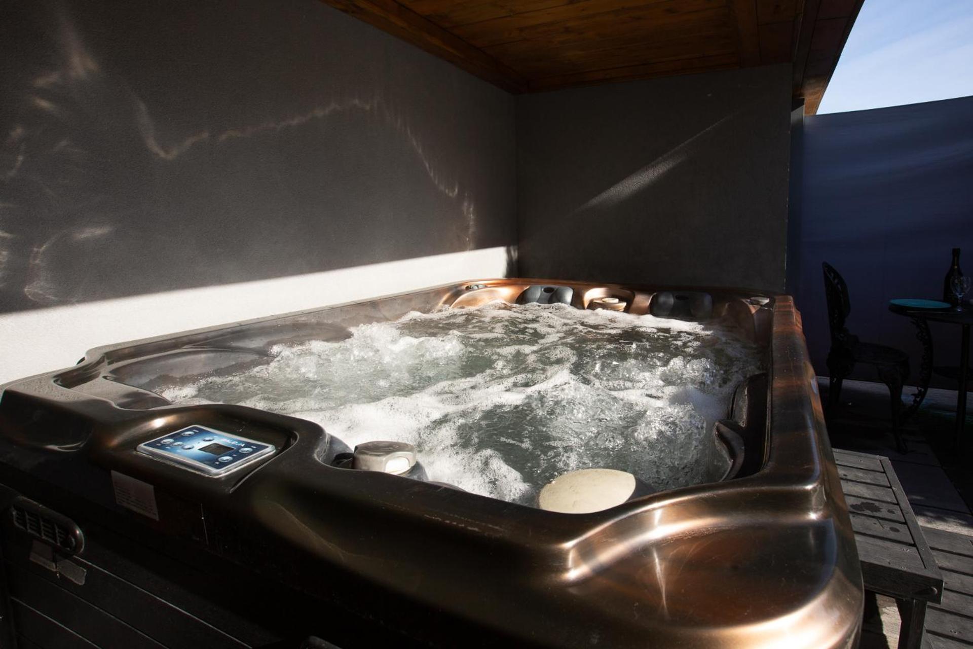 Gites Spa Strasbourg - Studio Romantique, Jacuzzi, Sauna, Terrasse Privee Furdenheim Exteriör bild
